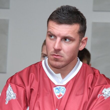 Ivanāns: pirmajā spēlē KHL nospēlēju normāli
