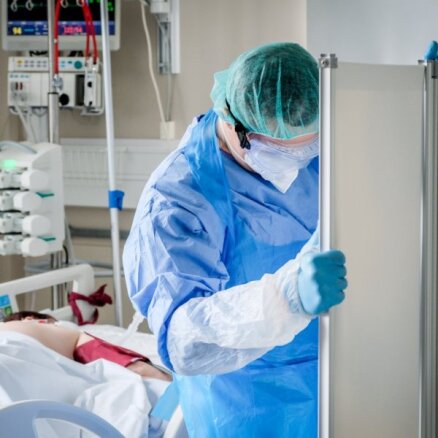 Latvijas stacionāros patlaban ārstējas 335 Covid-19 pacienti