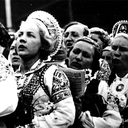 Arhīva foto: Dziesmu svētku pirmsākumi 20. gadsimta sākumā