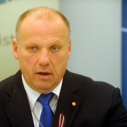 Бергманис о поисках нового главы армии Латвии: времени мало, но кандидаты хороши