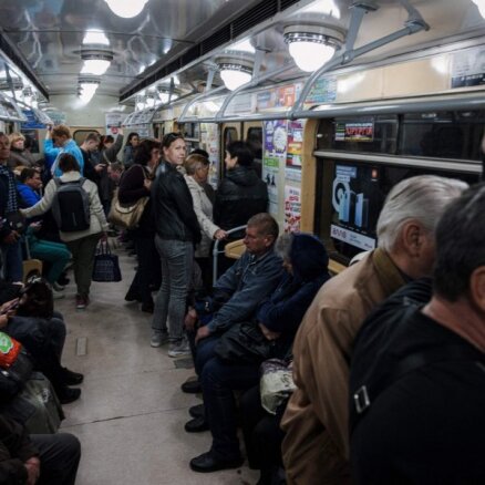 Harkivas metro atsāk darbu