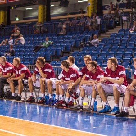 Portāls 'Delfi' ekskluzīvā tiešraidē translēs Latvijas U-20 basketbolistu cīņas Tallinā