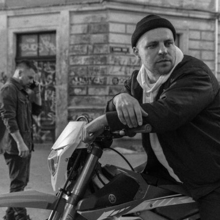Noklausies! Ozols un Intars Busulis ierakstījuši kopīgu dziesmu