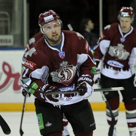 Rīgas 'Dinamo' Habarovskā piedzīvo pirmo zaudējumu KHL Cerības kausa finālā