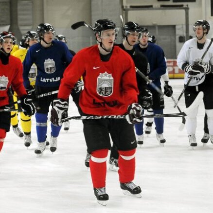 Nosaukts Latvijas  hokeja izlases sastāvs pārbaudes spēlēm ar Zviedriju
