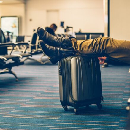 Ilgstoša bezdarbība lidostā: kā interesanti īsināt laiku starp lidojumiem