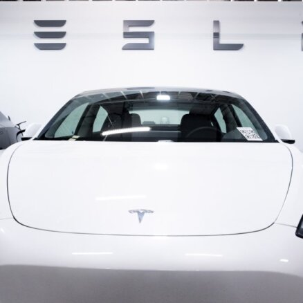 Tesla подняла цены за флагманские модели автомобилей