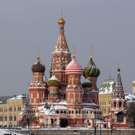 Kremlis aicina krievu miljardierus atgriezties Krievijā