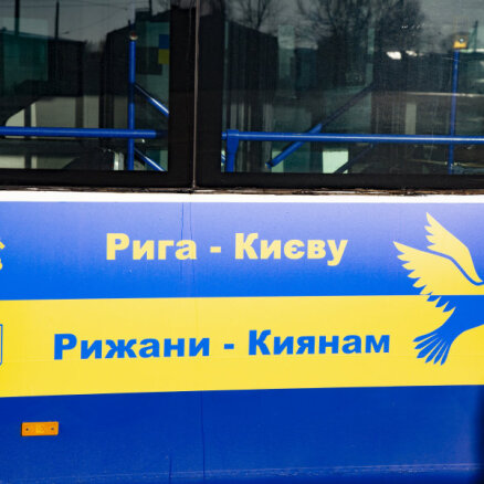 ВИДЕО: В Киев отправились подаренные Ригой автобусы