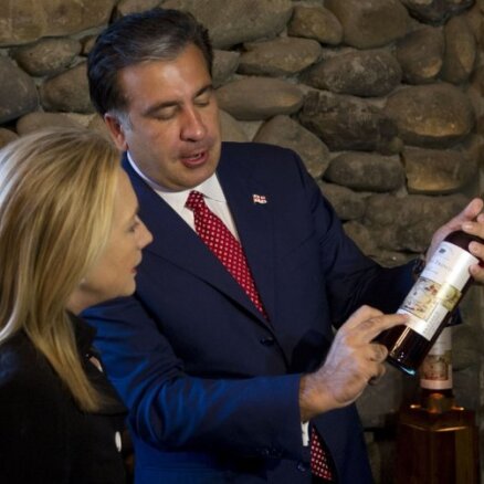 США похвалили Саакашвили за признание поражения на выборах