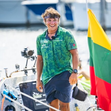 Миссия выполнена: молодой литовец за 120 дней в одиночку преодолел Атлантический океан на весельной лодке