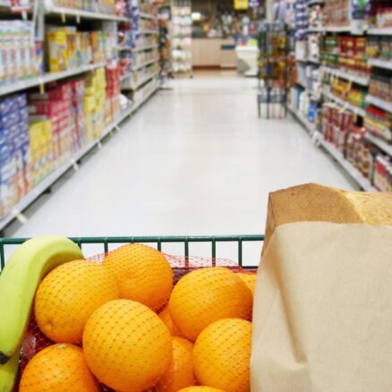 Магазины: в Латвии продуктов питания хватит на всех