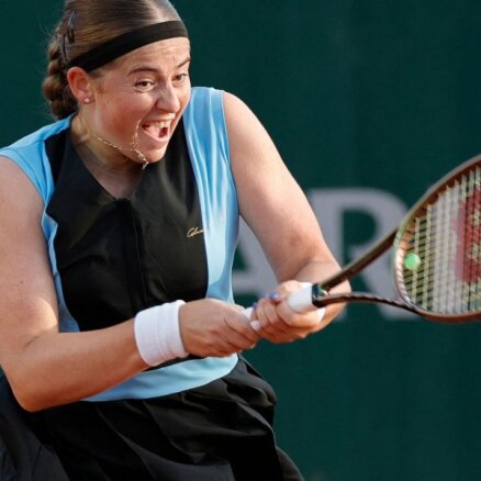 Ostapenko nodemonstrē apbrīnojamu nepiekāpību un iekļūst 'French Open' otrajā kārtā