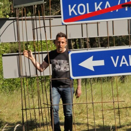 'Bieži izskatās, ka valsts tiek vadīta ar 'ekseli'.' Saruna ar Valtu Ernštreitu