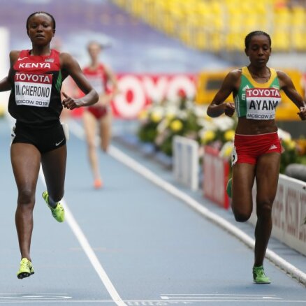 Эфиопка пробежала 5 км с третьим результатом в истории
