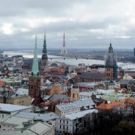 Эксперты прогнозируют дальнейшее снижение цен на жилье в центре Риги