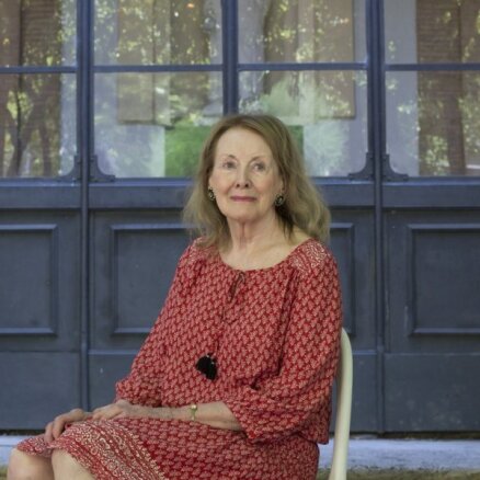 Nobela prēmija literatūrā piešķirta franču autorei Annijai Erno