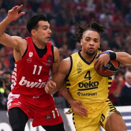'Olympiakos' izšķirošajā spēlē uzvar 'Fenerbahce' un iekļūst ULEB Eirolīgas finālčetriniekā