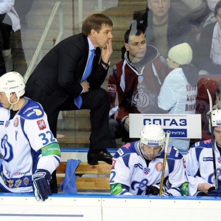 Znaroks slavē Maskavas 'Dinamo' hokejistus par parādīto vīrišķību