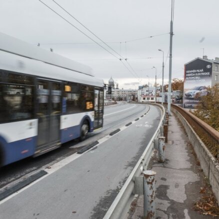 Rīgas dome atbalsta vairāku tiltu atjaunošanu; darbus plānots sākt nākamgad