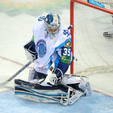 Rīgas 'Dinamo' 'saplosa' Minskas hokejistus KHL Cerības kausa pusfināla ieskaņā