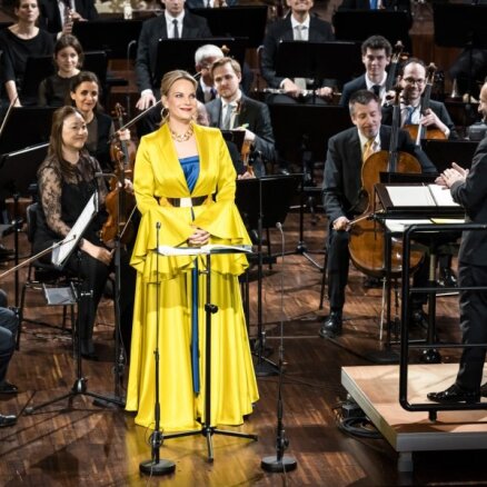 Foto: Liepāja Eiropas uzmanības centrā – Berlīnes filharmoniķi un Elīna Garanča 'Lielajā dzintarā'