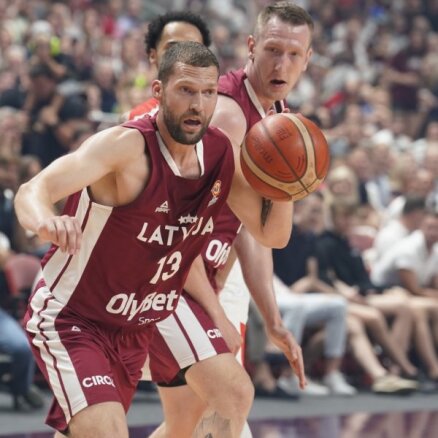 Latvijas basketbola izlase traumu dēļ varētu palikt vēl bez vairākiem līderiem