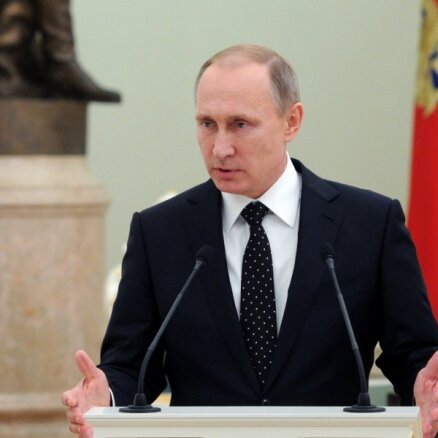 Путин: Недальновидные политиканы не оставляют в покое спорт