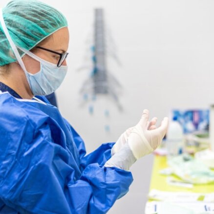 Covid-19 testu bizness: Cik pērn pelnījušas lielākās laboratorijas?