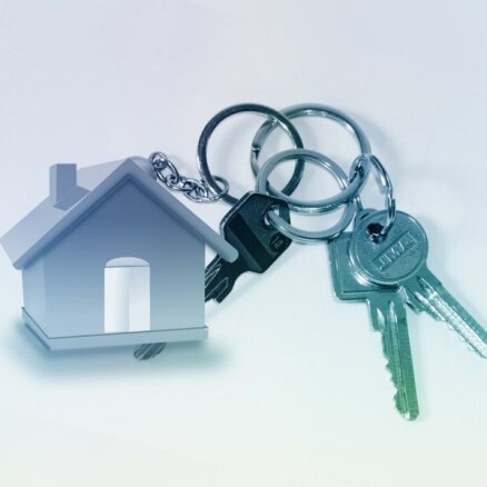 В Риге значительно снизилось число сделок с недвижимостью