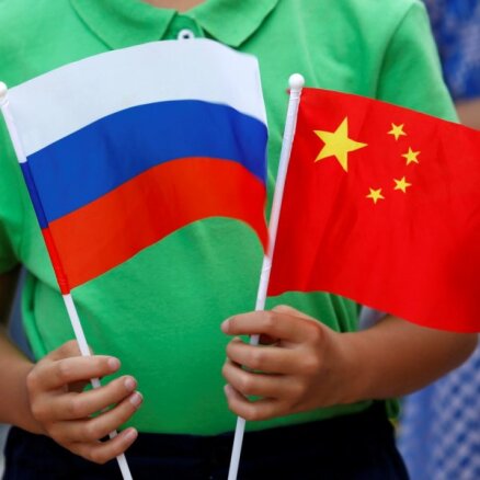 Ķīnas uzņēmumi palīdz Krievijai karā pret Ukrainu, ziņo anonīms avots