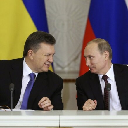 Путин на треть снизил цену на газ для Украины