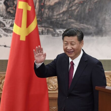 Китай крайне резко выступил в адрес США и очень тепло отозвался о России. Что это значит?