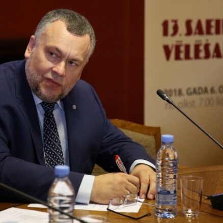 CVK no vēlēšanu sarakstiem svītro septiņus kandidātus; tostarp basketbolistu Krūmiņu