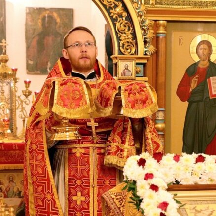 'Atgriezīšos pēc Putina režīma krišanas,' paziņo par Navaļnija atbalstu atlaists garīdznieks