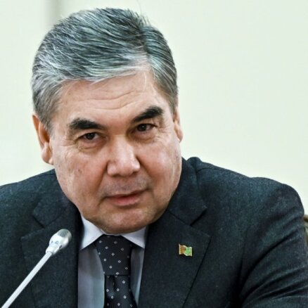 Turkmēņu diktators pavēl nodzēst uguni slavenajos Elles vārtos