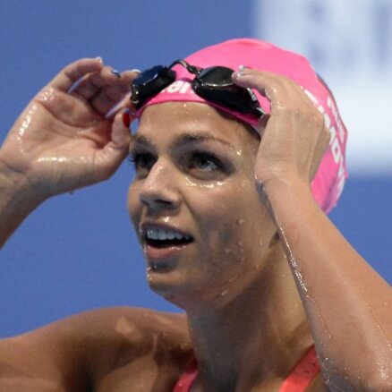 Ефимова принесла России первое золото на чемпионате мира-2015 по плаванию