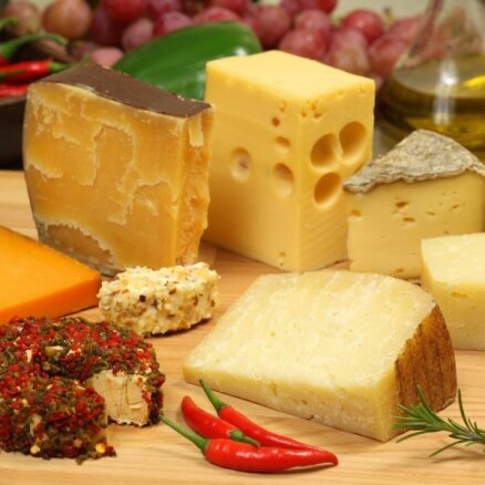 Kā apieties ar sieru: smalkās uzvedības normas virtuvē