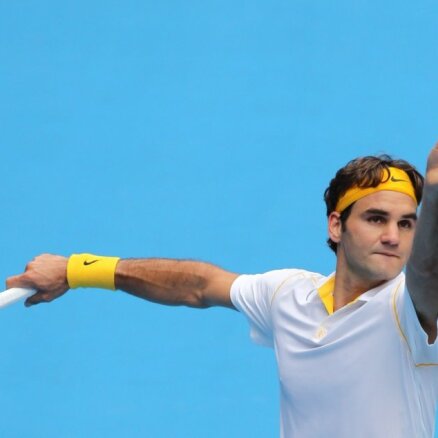 Federers  ar lielām grūtībām iekļūst 'Australian Open' trešajā kārtā