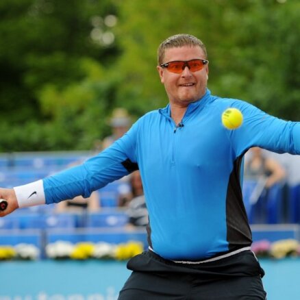 Bijušais tenisists Kafeļņikovs nākamajā Olimpiādē varētu piedalīties kā golferis