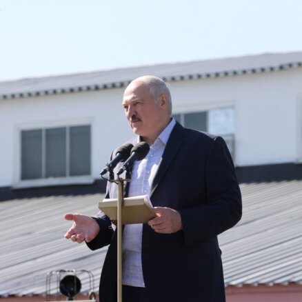 Lukašenko brīdina protestētājus, ka par vardarbību būs jāatbild