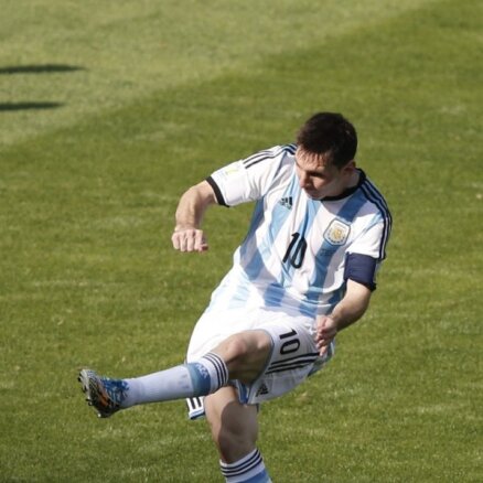 Месси на 91-й минуте принес Аргентине путевку в плей-офф