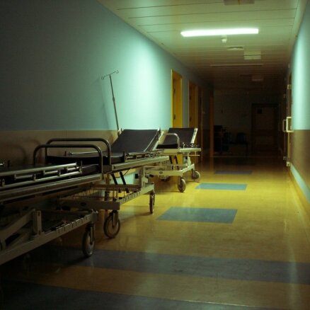Рига: мертвый пациент месяц лежал на территории больницы