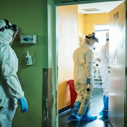 Latvijas slimnīcās patlaban kopumā ārstējas 956 Covid-19 pacienti