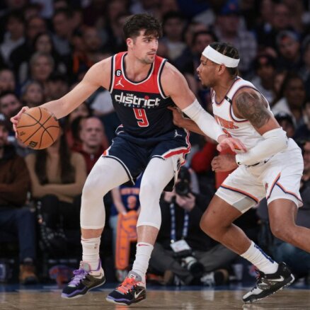 'Wizards' zaudē cerības iekļūt 'play-in', vēl viena neveiksme arī Dalasai