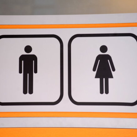 Ķīnā atklāj veidu, kā cīnīties pret smirdošām tualetēm