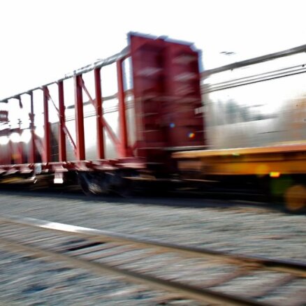 Pie Lietuvas robežas ieradies pirmais vilciens no Krievijas ar sankcijām pakļautajām precēm Kaļiņingradas apgabalam