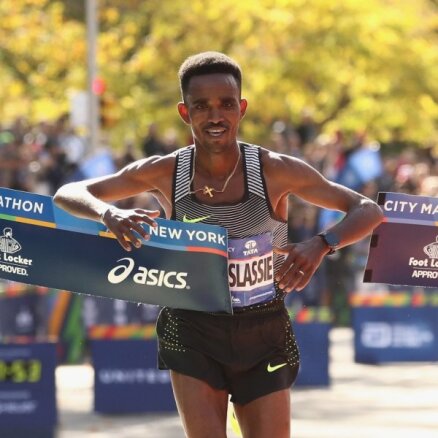 Eritrejietis Gebreslasijs kļūst par visu laiku jaunāko Ņujorkas maratona uzvarētāju