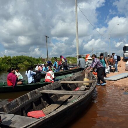 Paragvajā iedzīvotāji atsakās evakuēties no ciemata, kam draud applūšana
