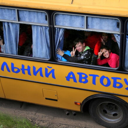 Krievijas iebrukuma Ukrainā dēļ humānā palīdzība vajadzīga 5,2 miljoniem bērnu, ziņo UNICEF